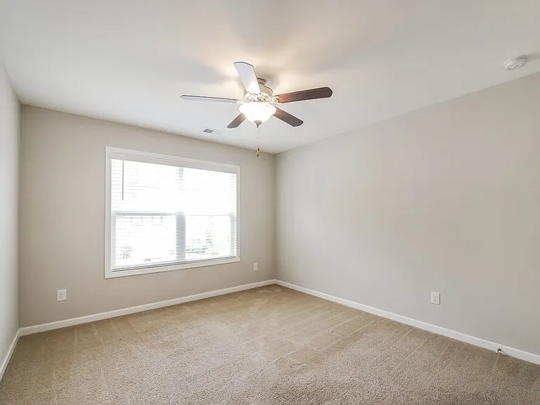 314 Lenore Ct — Photo 14
