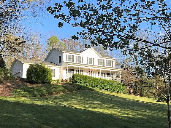2nd image of 8262 Bluebird Hill Ln