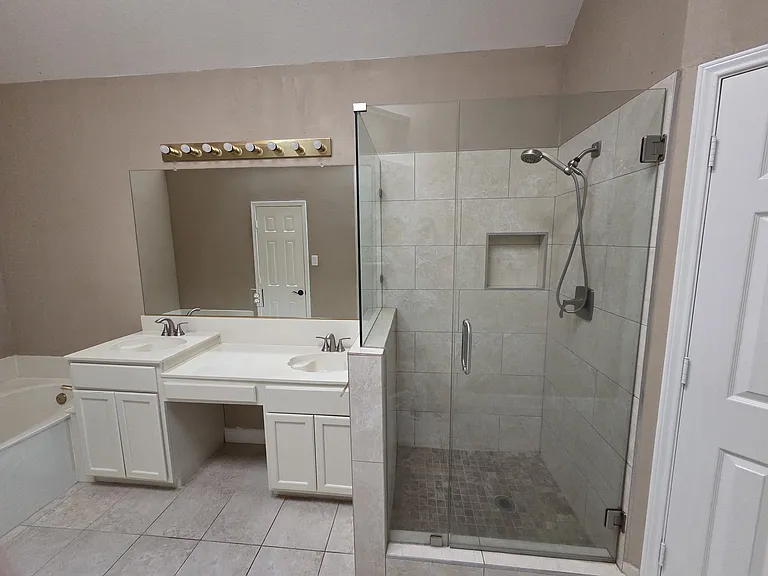 6917 Barbican Dr — Photo 8
