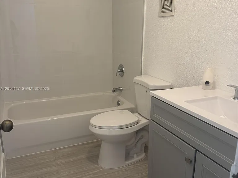 17255 SW 95th Ave #211 — Photo 8