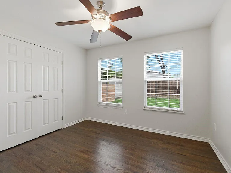 2725 Ryan Place Dr — Photo 21