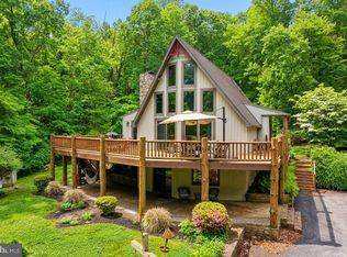 2135 Saint Peters Rd, Pottstown, PA 19465