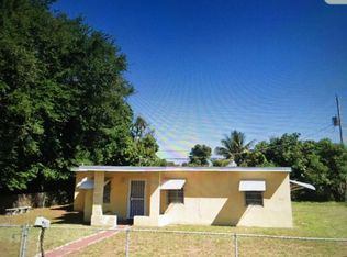 2555 NW 158th St, Miami Gardens, FL 33054