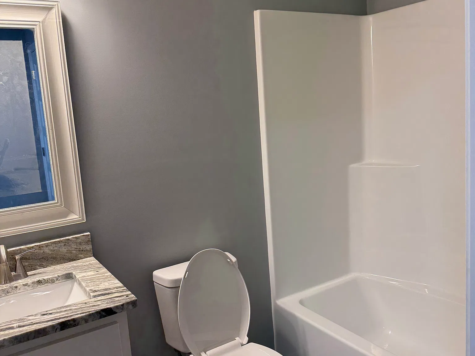 2 bed, 950 sqft, $1,600 — Photo 3