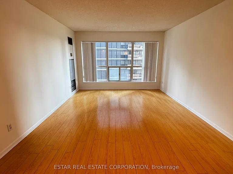 7 Carlton St #1101 — Photo 4