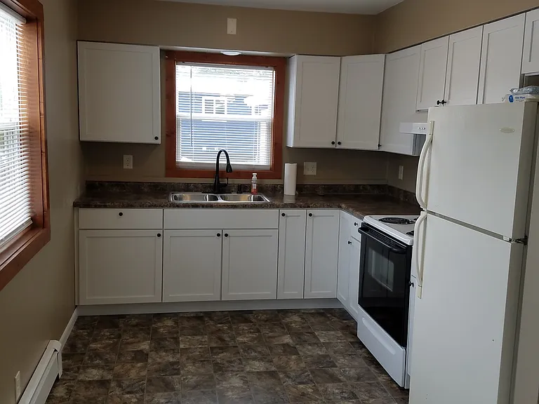 816 E 6th St N #1 — Photo 3