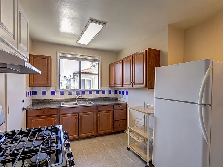 Plymouth Residences — Photo 5