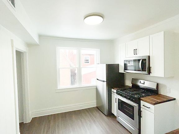 3rd image of 709-711 Industry St #2