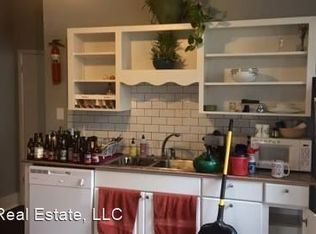 915 E Lakeside Ave, Coeur D Alene, ID 83814
