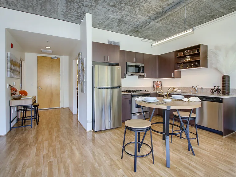 1818 L St #515 — Photo 19