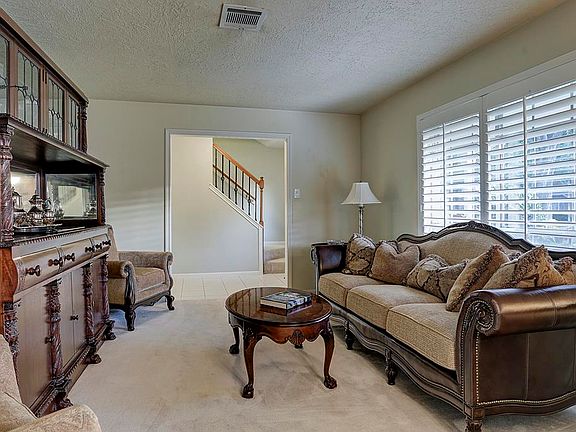 3rd image of 1619 Park Haven Dr