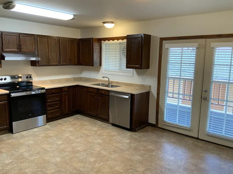 2244 Monad Rd #1 — Photo 2