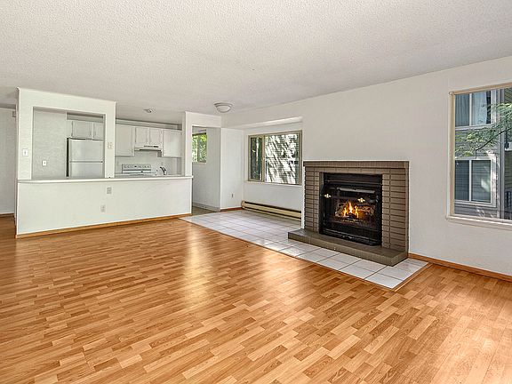 5th image of 8106 146th Ct NE