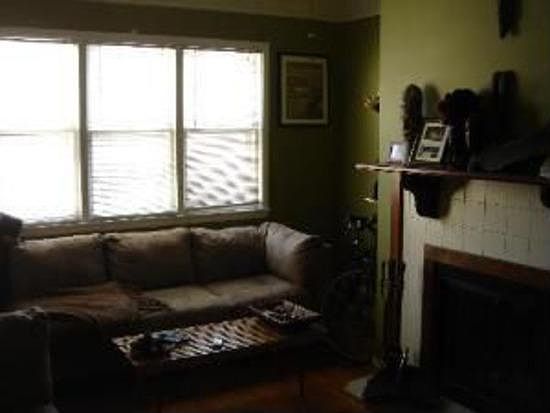 2nd image of 2718 N Wilton Ave