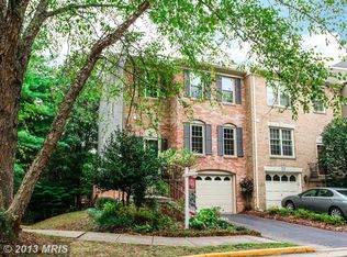 6826 Earthstar Ct, Springfield, VA 22152