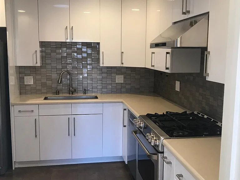 426 Ositos Ave — Photo 7