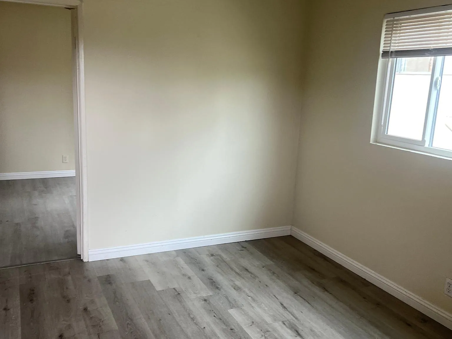 1 bed, 750 sqft, $1,250 — Photo 3
