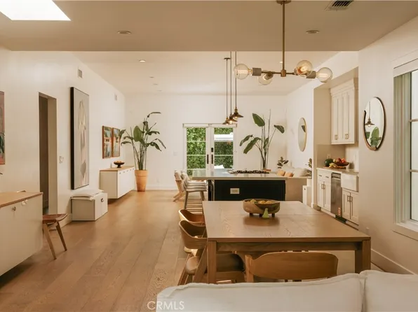 1111 S Plymouth Blvd, Los Angeles, CA 90019