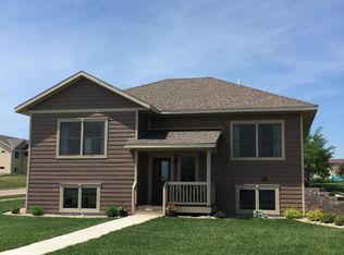 930 Abbygail Dr, Alexandria, MN 56308