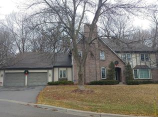 18520 Beaverwood Rd, Minnetonka, MN 55345