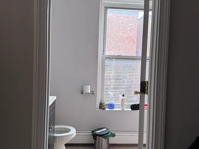 28 Fleet St #26 — Photo 17