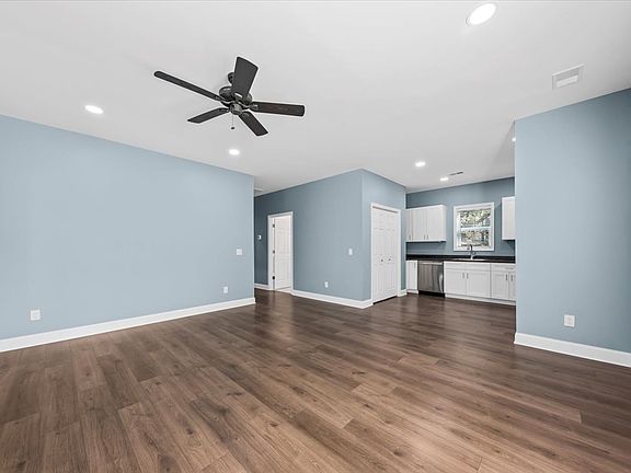2nd image of 3934 Dorsey Ave #C