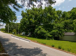 Woody Ave, Harriman, TN 37748