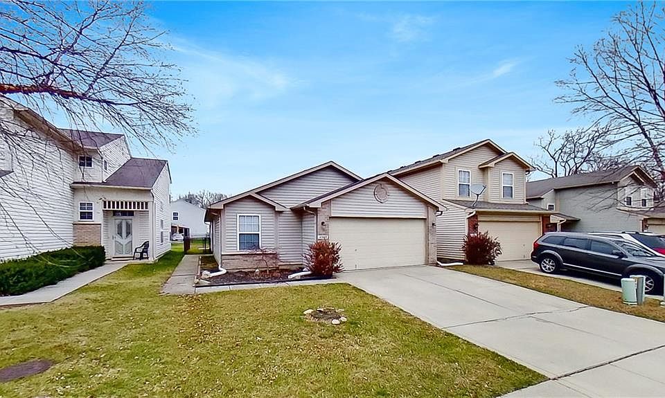 1st image of 4540 Riverbrook Ln