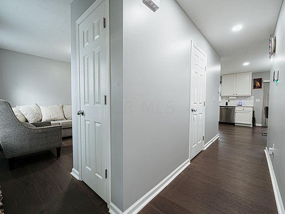 4th image of 2406 Strimple Ave