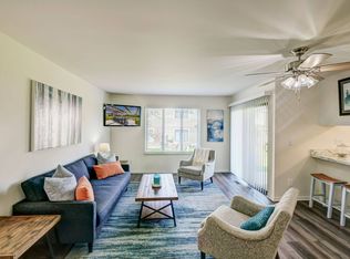 2160 Walcott Rd #37-202, Aurora, IL 60504