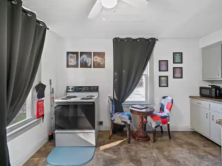 9519 Preston Ave #2 — Photo 8