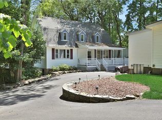 31-33 Beakes Rd #1, New Windsor, NY 12553