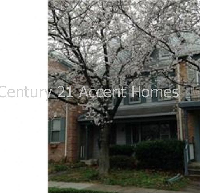 1st image of 6026 Cromwell Pl