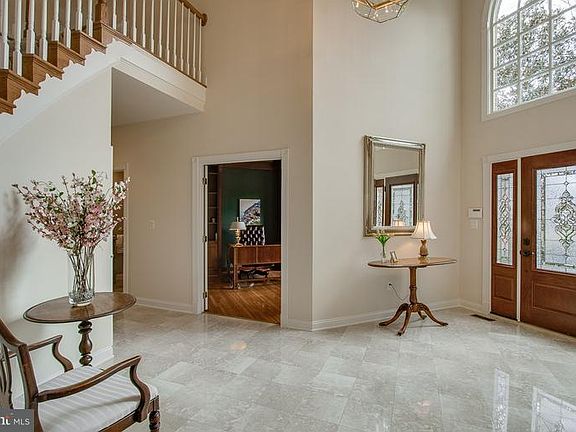 3rd image of 3411 Oakton Chase Ct