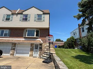 2115 Berwyn St, Philadelphia, PA 19115
