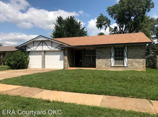 413 W Hillcrest Dr, Mustang, OK 73064