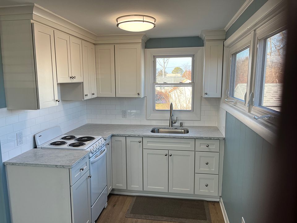 1st image of 10 James St #10