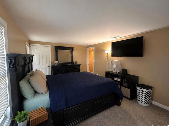 5th image of 4 Valley Forge Court #A