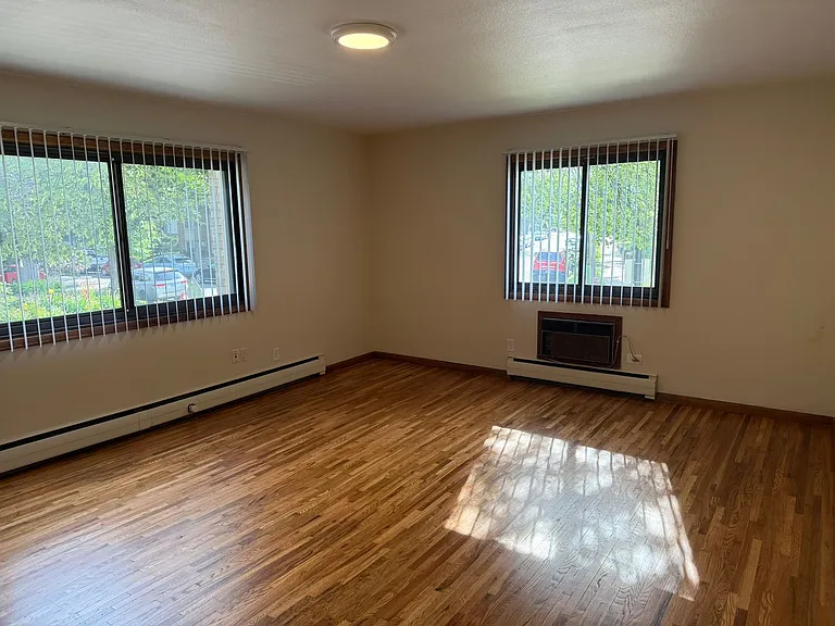 2700 Humboldt Ave S — Photo 13