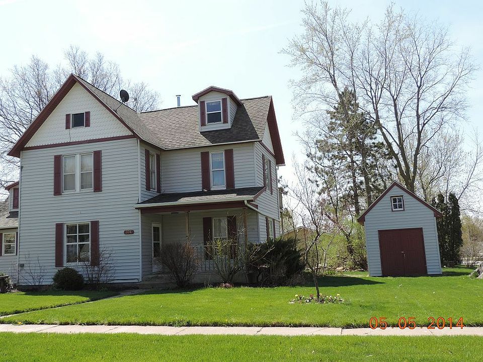 2nd image of 304 4th St