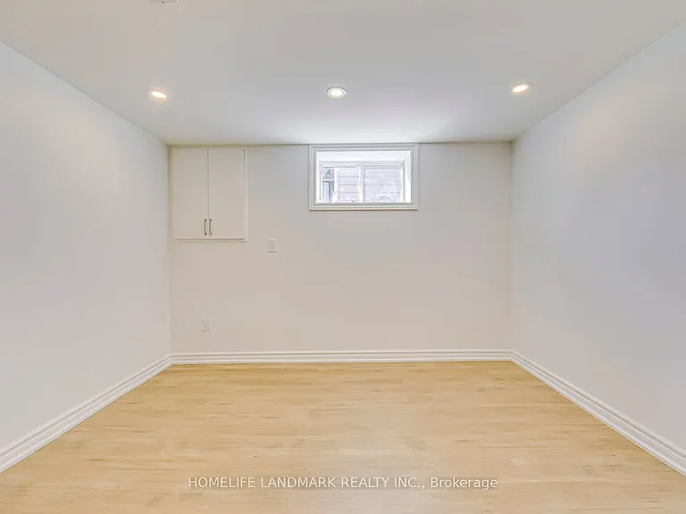 146 Manning Ave — Photo 25