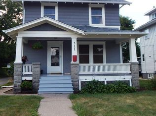511 E Dover Ct, Davenport, IA 52803