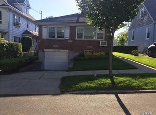 4540 159th St, Flushing, NY 11358