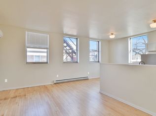 215 E High St, Hellertown, PA 18055