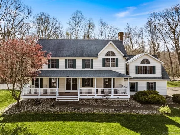 13 Christina Court, Clinton, CT 06413