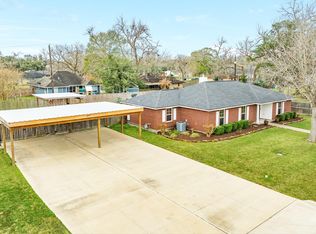 509 Humble Dr, West Columbia, TX 77486