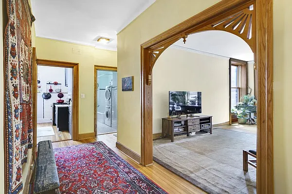 Sold by Mont Sky Real Estate | media 7