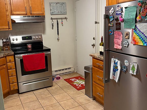 3rd image of 95 Wellington Dr