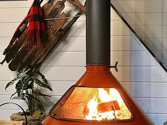 Wood burning fireplace 