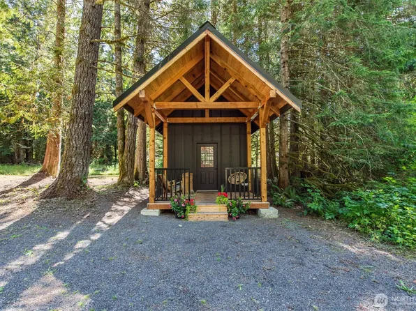 83 Lostwood Lane, Sequim, WA 98382